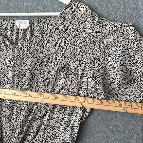 Sienna Sky Black and White Speckled Tie-Front Blouse - Picture 8 of 12